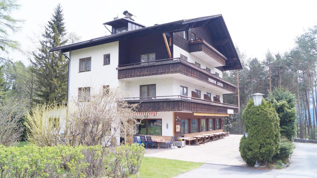 Pension Alpina Silz Bagian luar foto