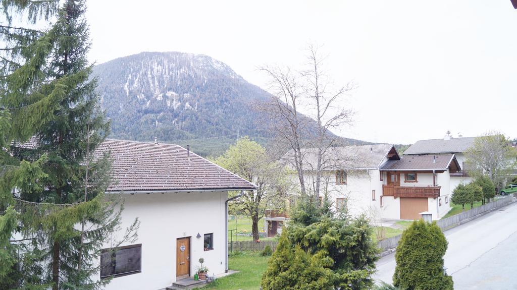 Pension Alpina Silz Bagian luar foto